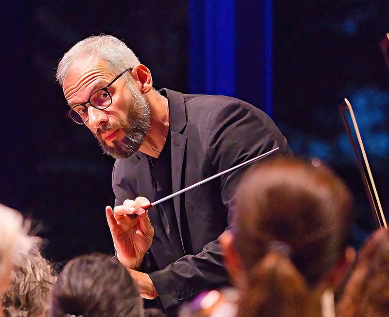 8.15.25-Dima-Slobodeniouk-conducts-Caroline-Shaws-Entracte-Hilary-Scott-2